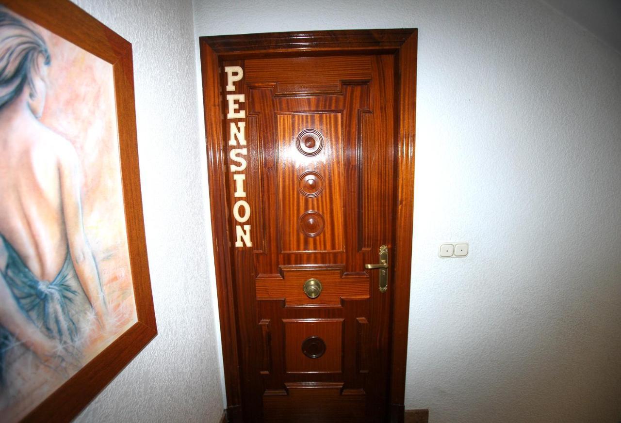Pension Como En Casa Rincon de Soto Екстериор снимка