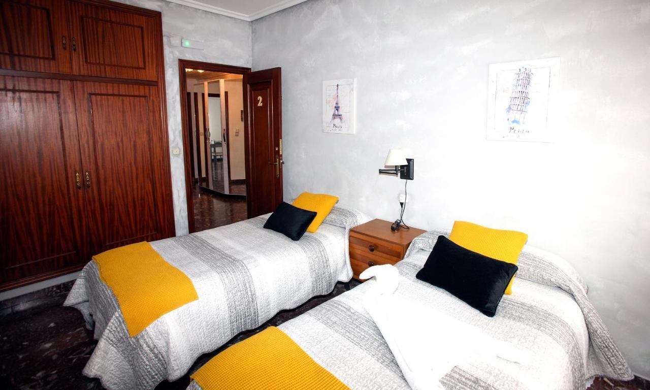 Pension Como En Casa Rincon de Soto Екстериор снимка