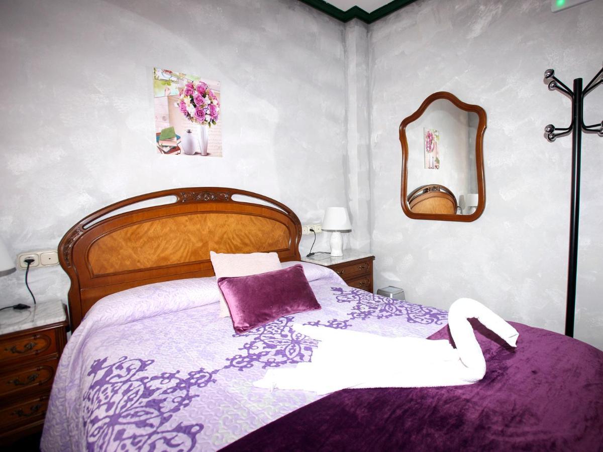 Pension Como En Casa Rincon de Soto Екстериор снимка