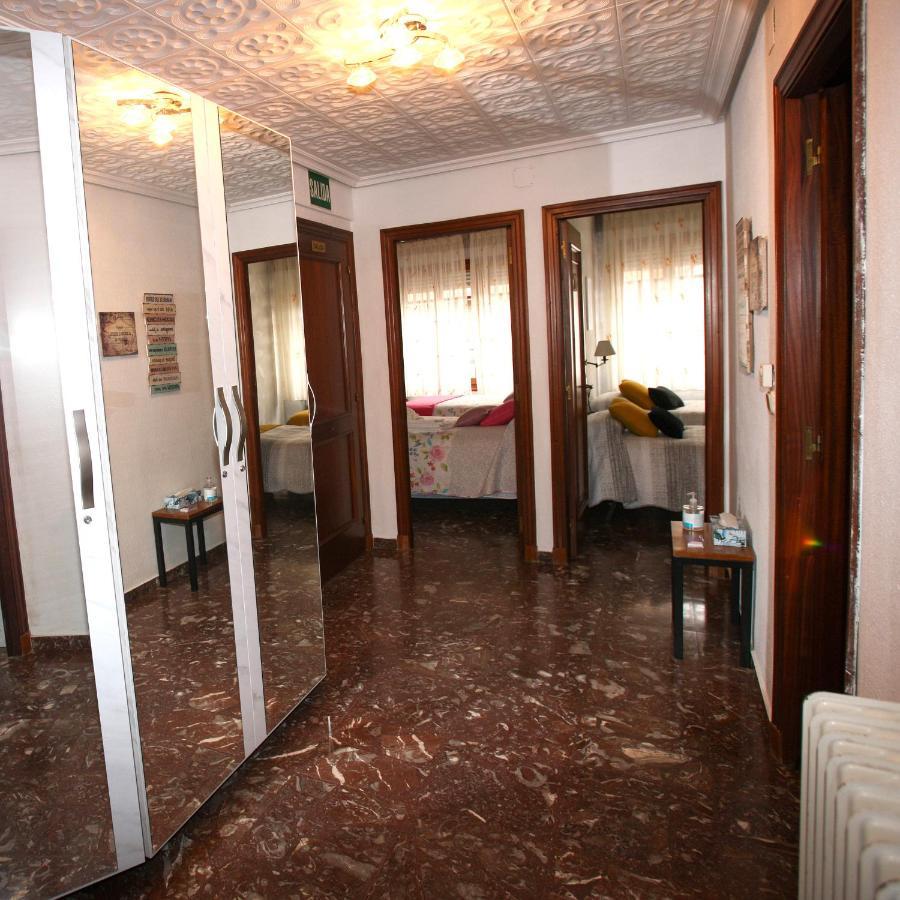 Pension Como En Casa Rincon de Soto Екстериор снимка